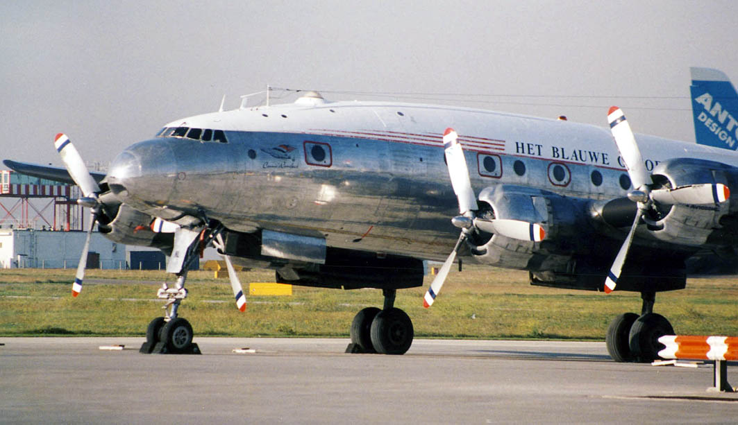 Constellation N749NL
