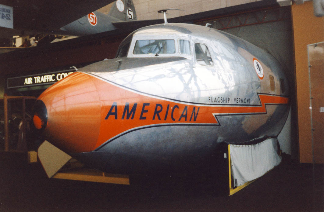 DC7 N334AA