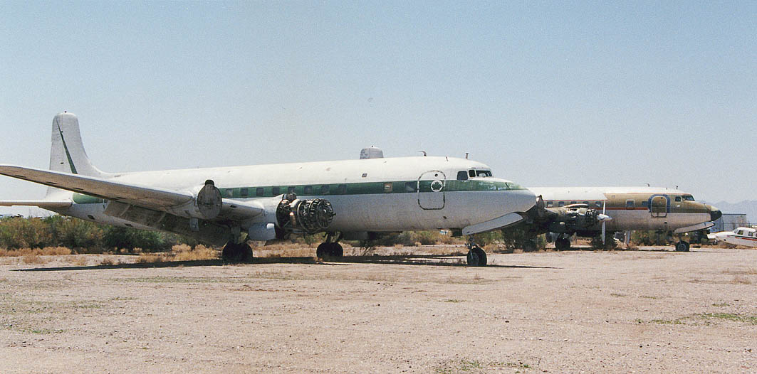 DC7 N4885C
